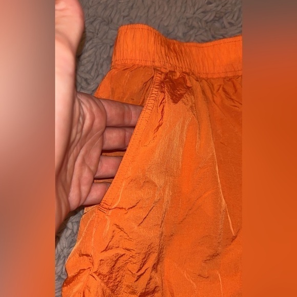 TNA Claremont Shorts - Picture 3 of 5